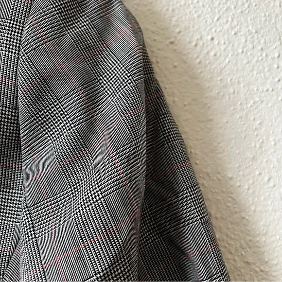 Yves Saint Laurent Yves Saint Laurent - Picture 12 of 14